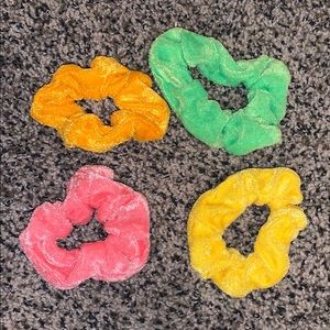 scrunchie hair ties